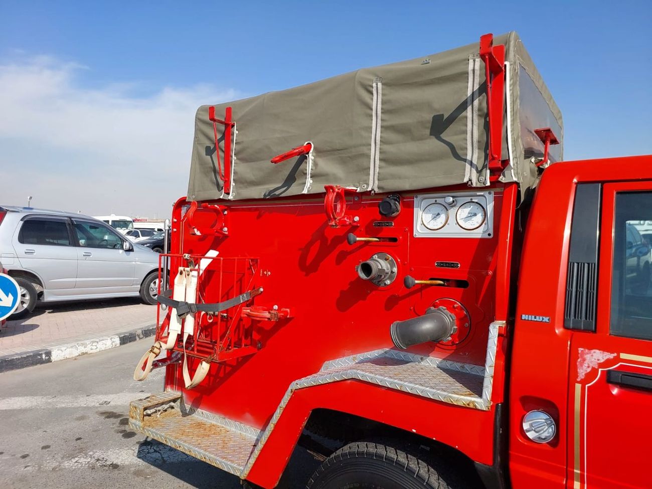 تويوتا هيلوكس TOYOTA HILUX PICKUP RHD 1987 MODEL 2.0 L PETROL MANUAL(PM19257)