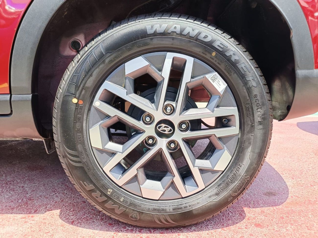 Hyundai Venue PREMIER PLUS TURBO/ 1.0L V4/ SUNROOF/ FULL OPTION (CODE # VEN10AF)