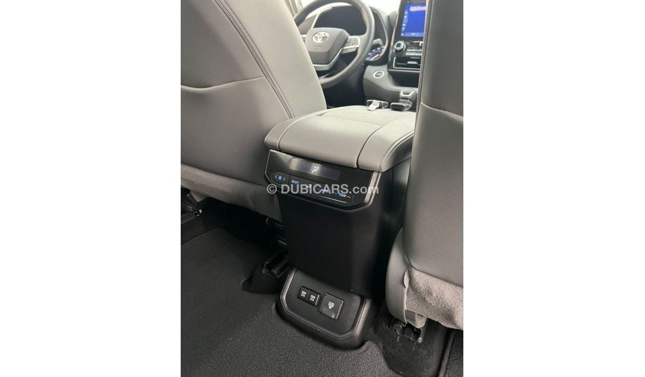 تويوتا هايلاندر 2021 Toyota Highlander Limited 3.5L V6 /