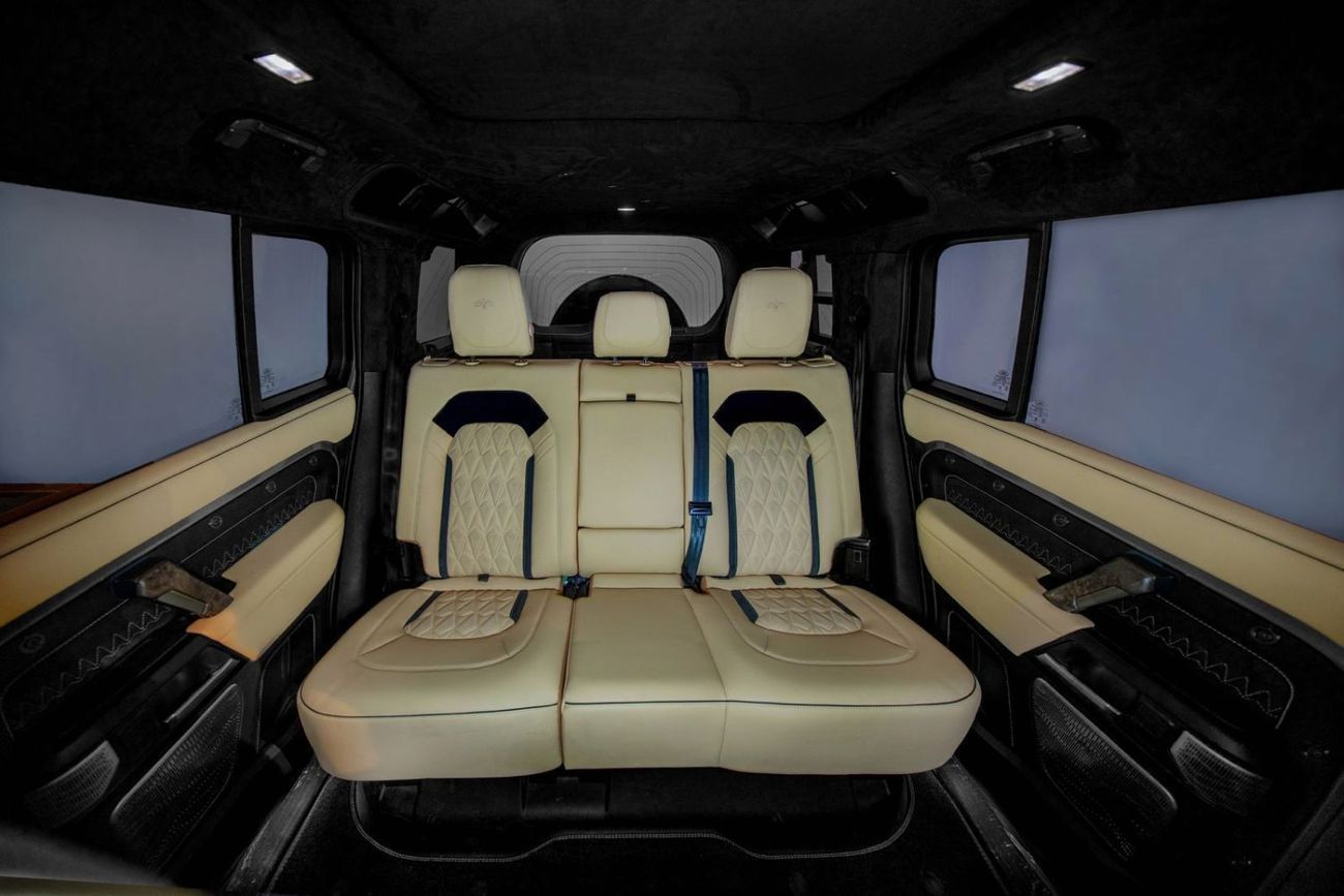 Land Rover Defender P400 110 HSE 3.0L (5 Seater)