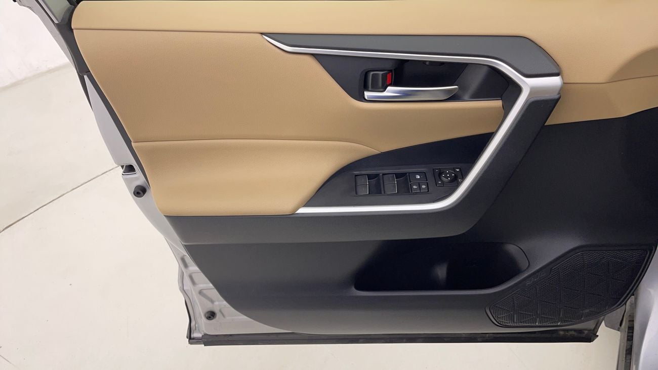 تويوتا راف ٤ 2023 VX | AED 1567/Month | 0 DP | 30 Day Return | Warranty | Service History