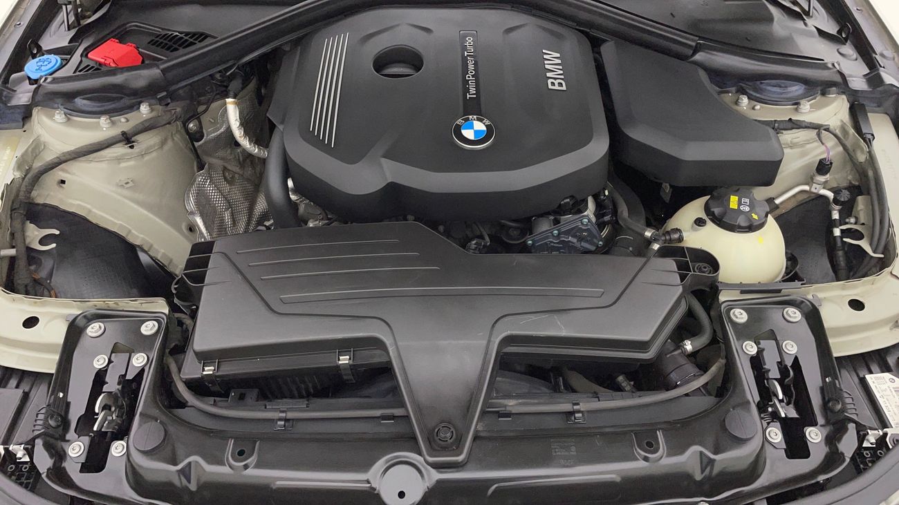 BMW 318i EXECUTIVE 1.5 | Zero Down Payment | Home Test Drive