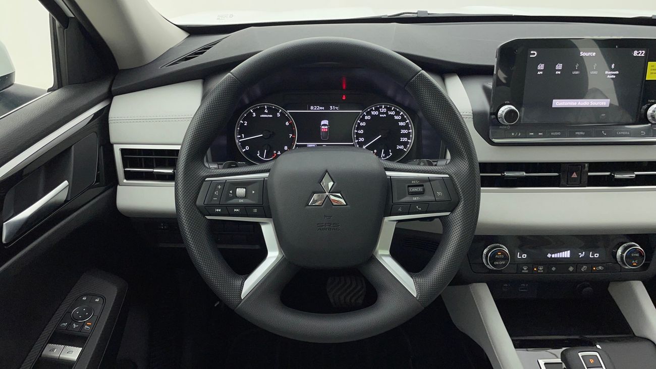 Mitsubishi Outlander MIDLINE WITH SUNROOF 2.5 | Zero Down Payment | Home Test Drive