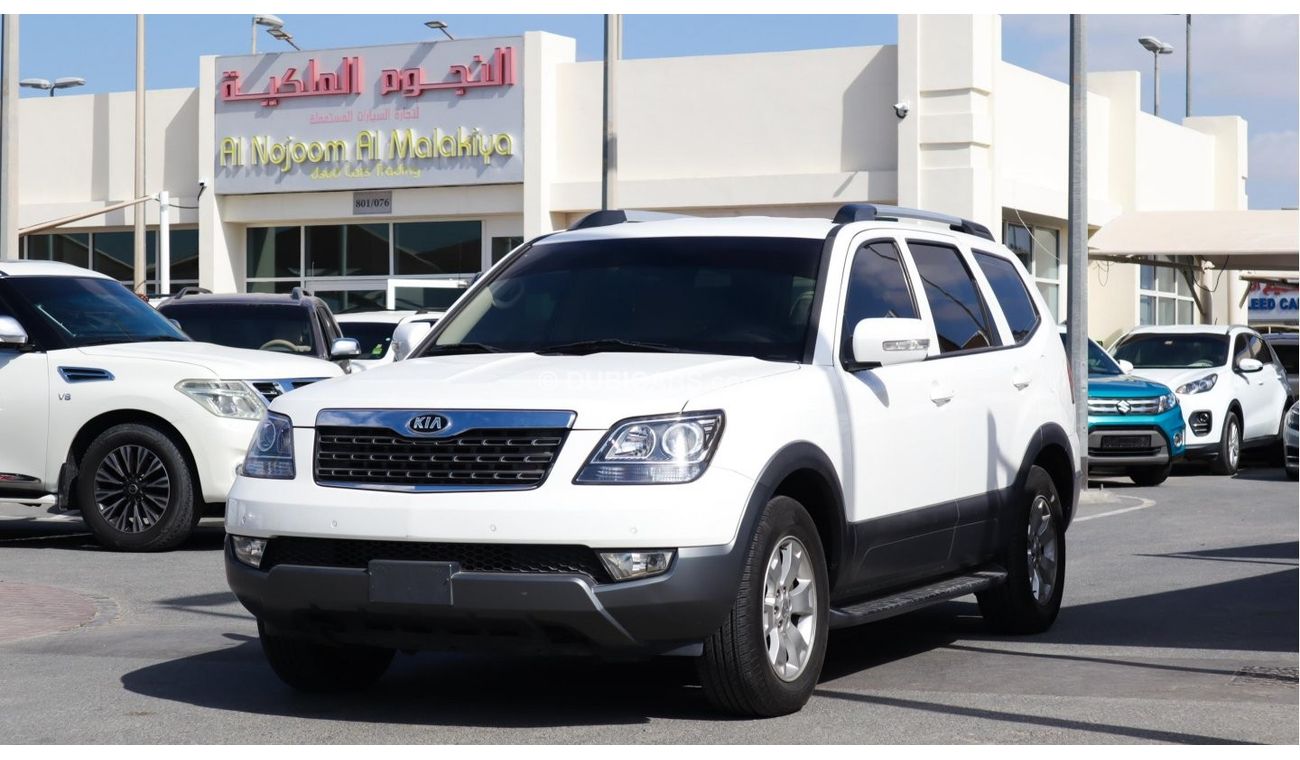 Used Kia Mohave 2016 for sale in Sharjah 493898