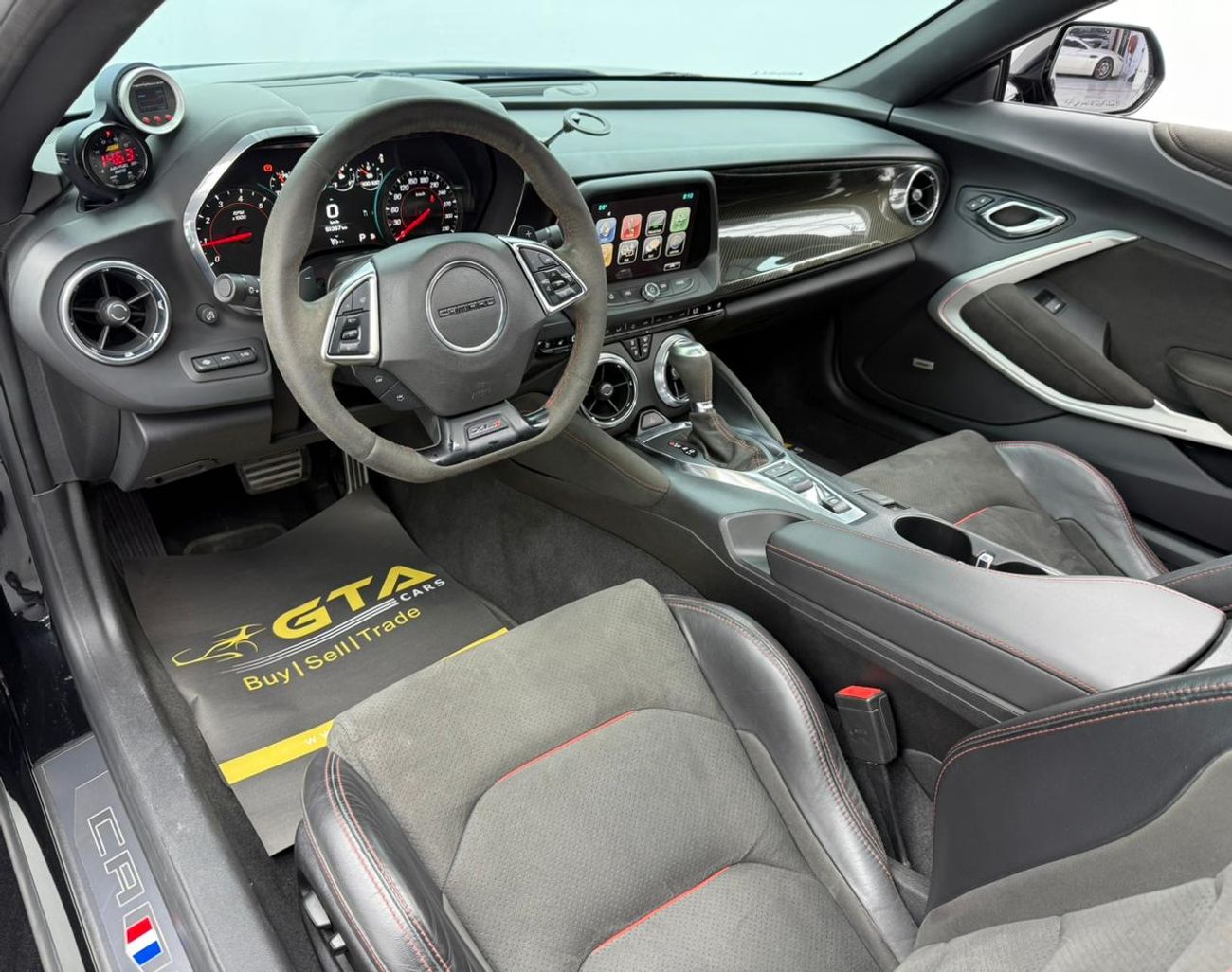 شيفروليه كامارو ZL1 6.2L 2018 Chevrolet Camaro ZL1 ,Service History, Excellent Condition ,GCC