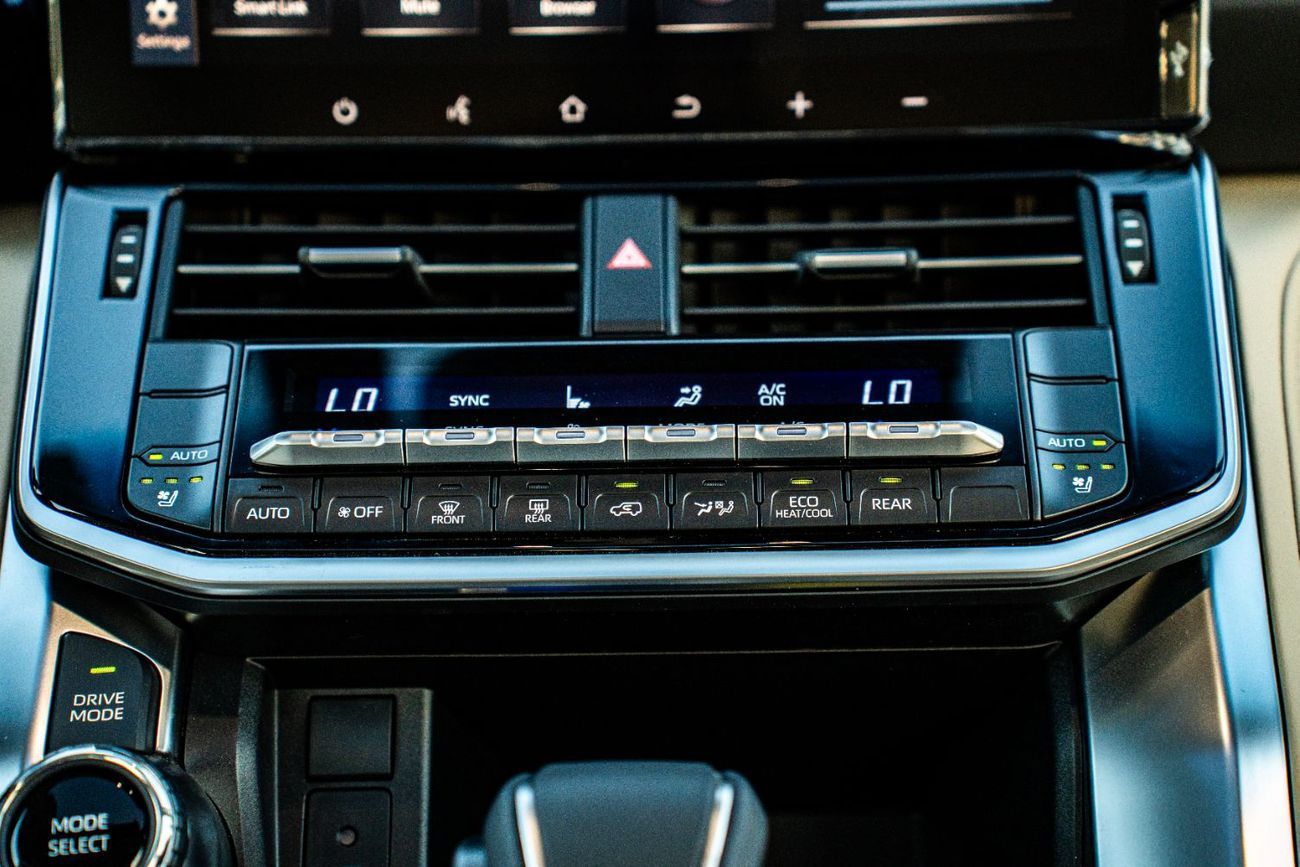 Toyota Land Cruiser GXR Toyota land cruiser  GXR 2026  hybrid and Radar  3.5 L V6
