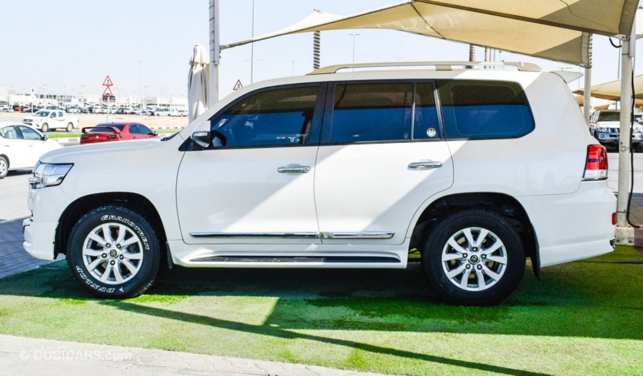 Toyota Land Cruiser GXR V6