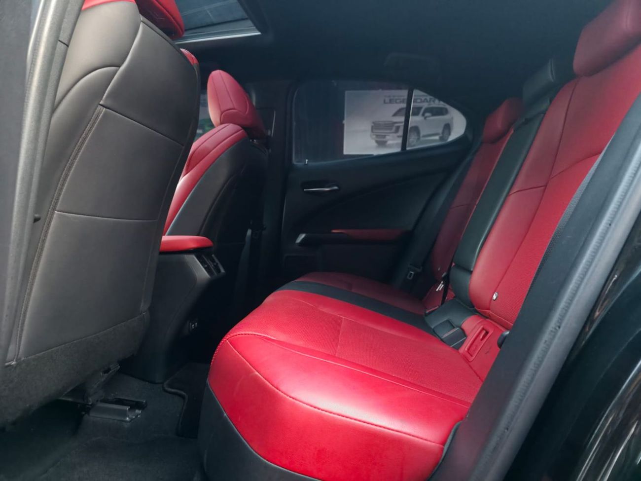 لكزس UX 200 F Sport Platinum 2.0L (169 HP)