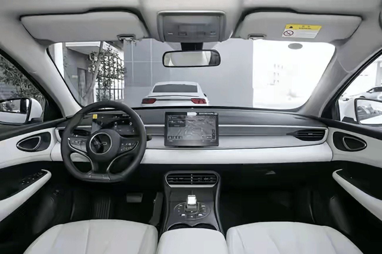 BYD Seal White-white