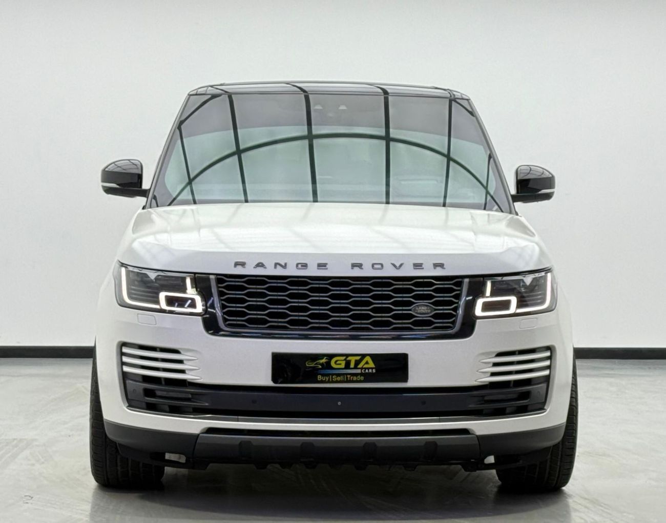 Land Rover Range Rover Vogue SE 5.0L 2018 Range Rover Vogue SE, Service History, GCC