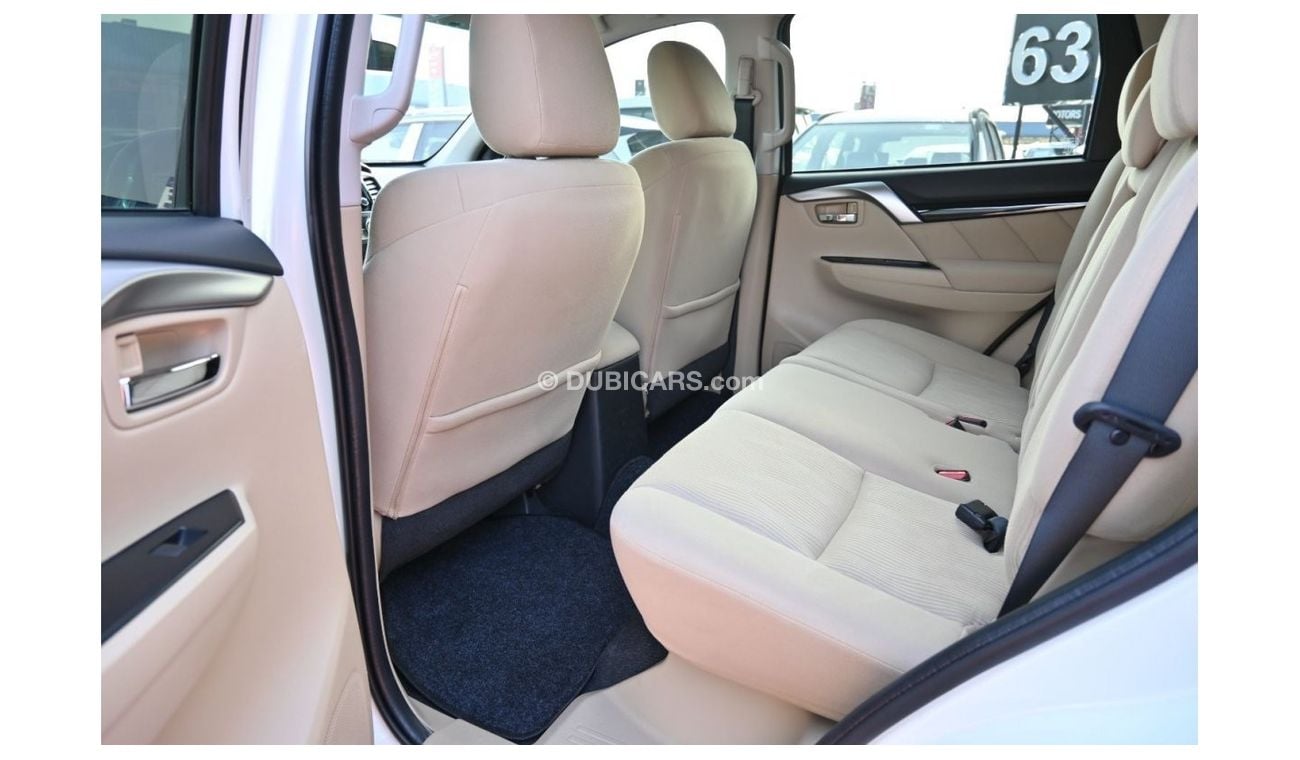 ميتسوبيشي مونتيرو ميتسوبيشي مونتيرو سبورت 3.0 لتر دفع رباعي 5 باب اللون الابيض الموديل: 2017