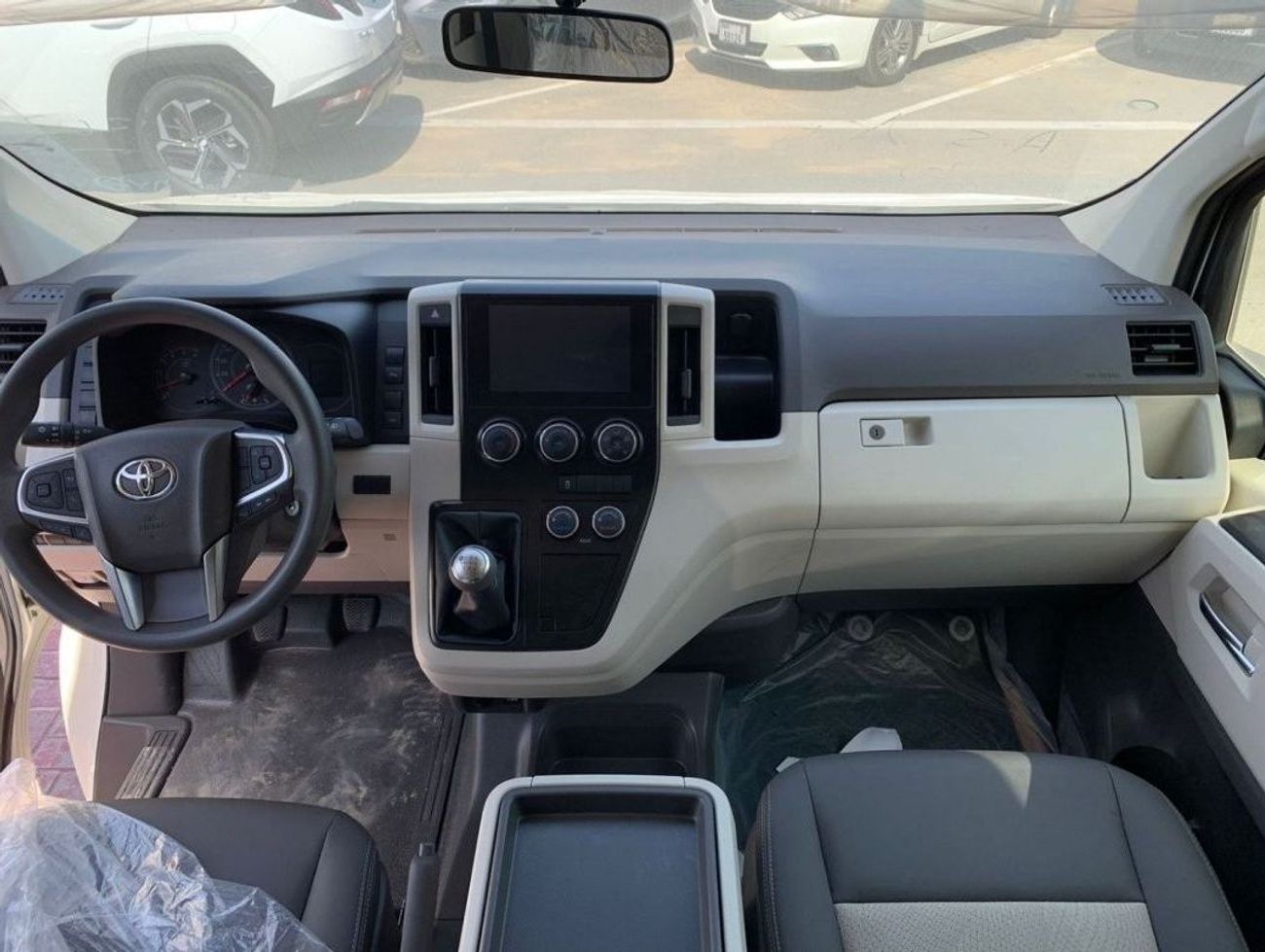 Toyota Hiace Toyota Hiace GL 2.8L MT Diesel Highroof new shape 2024