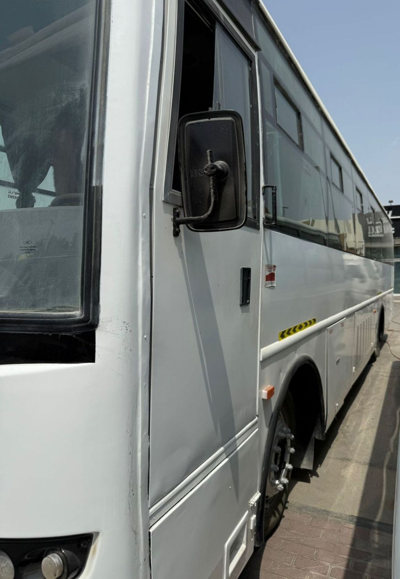 اشوك ليلاند فالكون