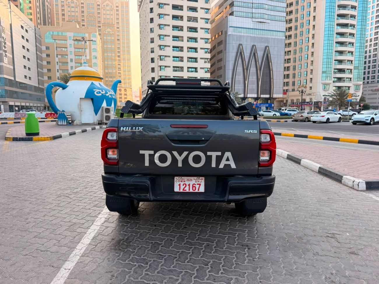تويوتا هيلوكس SR Upgrade to GR Sport