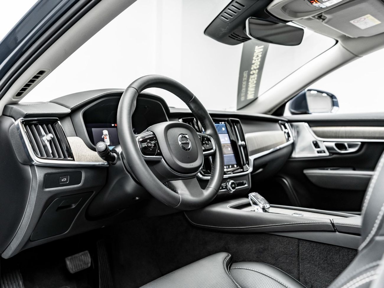 Volvo S90 2023 Volvo S90, September 2028 Volvo Warranty, Low KMs, GCC