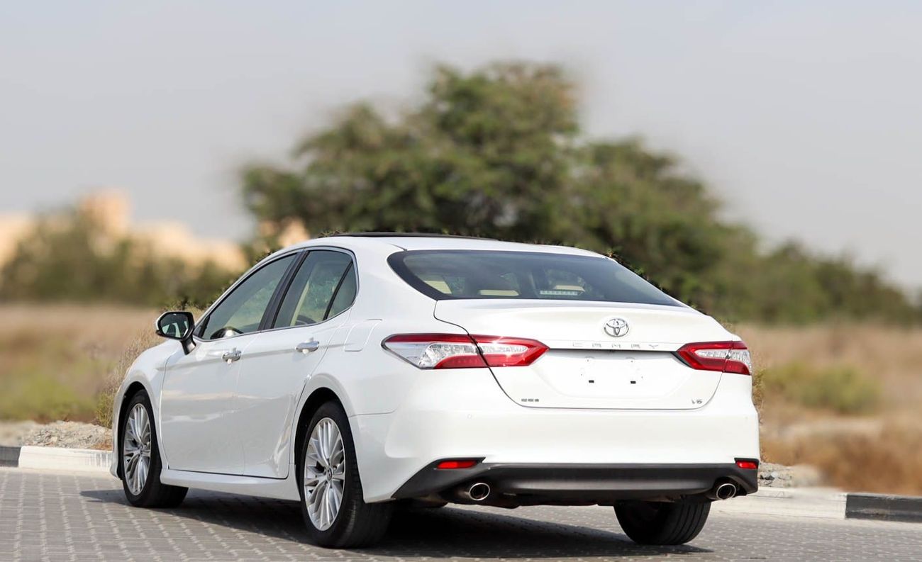 تويوتا كامري SE+ 2.5L Toyota Camry 2019 GCC full option v6 original paint without accidents in excellent conditio