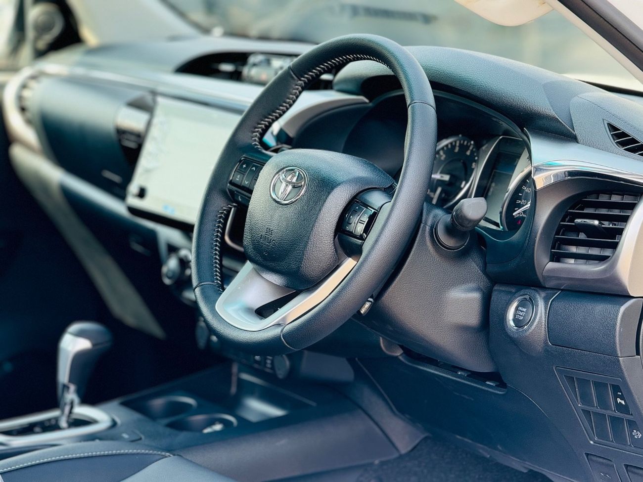 Toyota Hilux TOYOTA HILUX ROCCO 2025 RHD