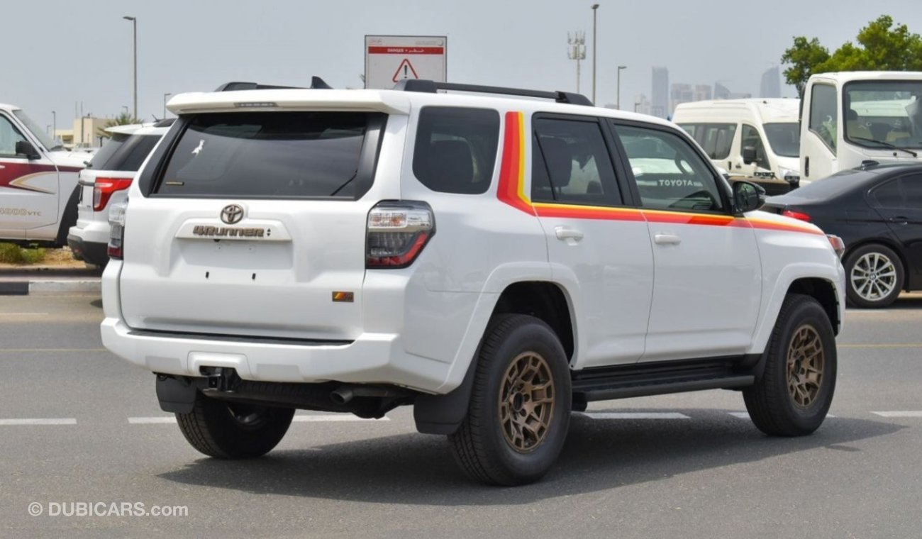 تويوتا 4Runner Brand New Toyota 4Runner 4.0L | White/Black | Petrol | 2023 | For Export Only