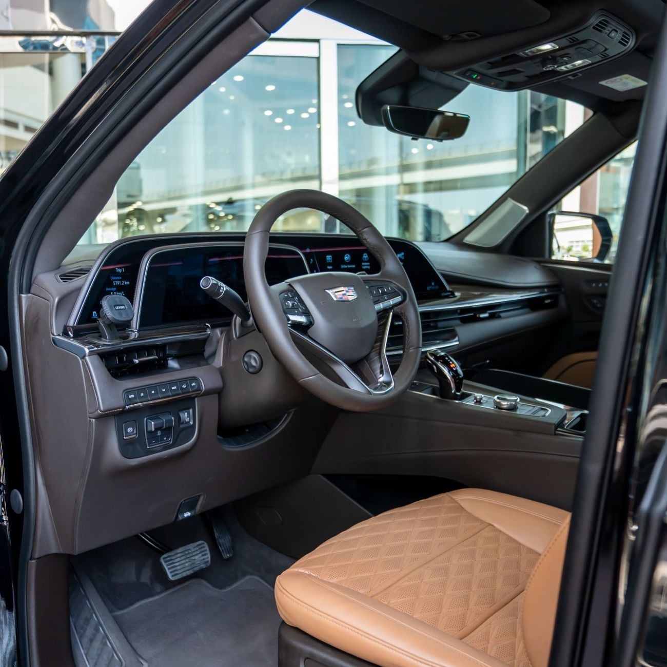 كاديلاك إسكالاد 2022 CADILLAC ESCALADE SPORT PLATINIUM GCC DONE 78,000KM ( WARRANTY TILL 2027 OR 100,000KM )