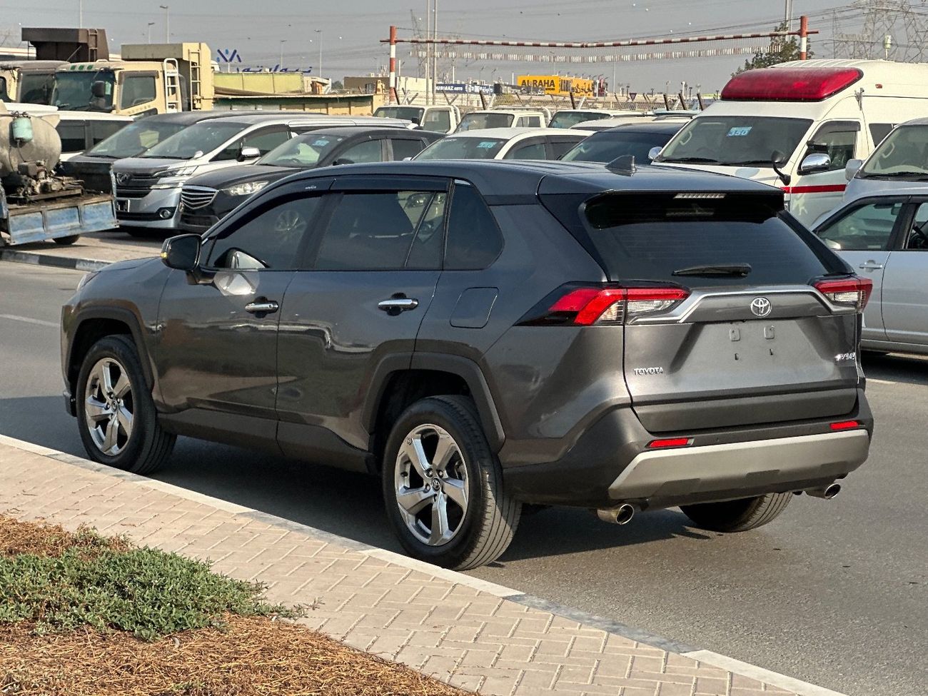 Toyota RAV4 Full Option 2.0L 360 camera origin Japan 2022