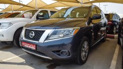 Nissan Pathfinder 2014 MODEL GCC ACCIDENT FREE VERY CLEAN CAR