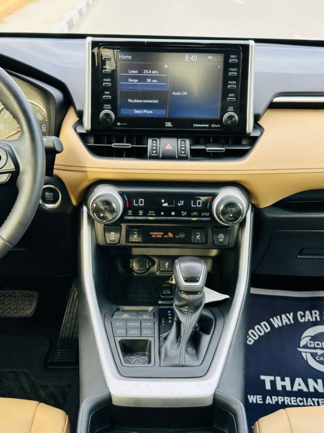 Toyota RAV4 XLE premium, sunroof,leather seats,JBL ,limited rims