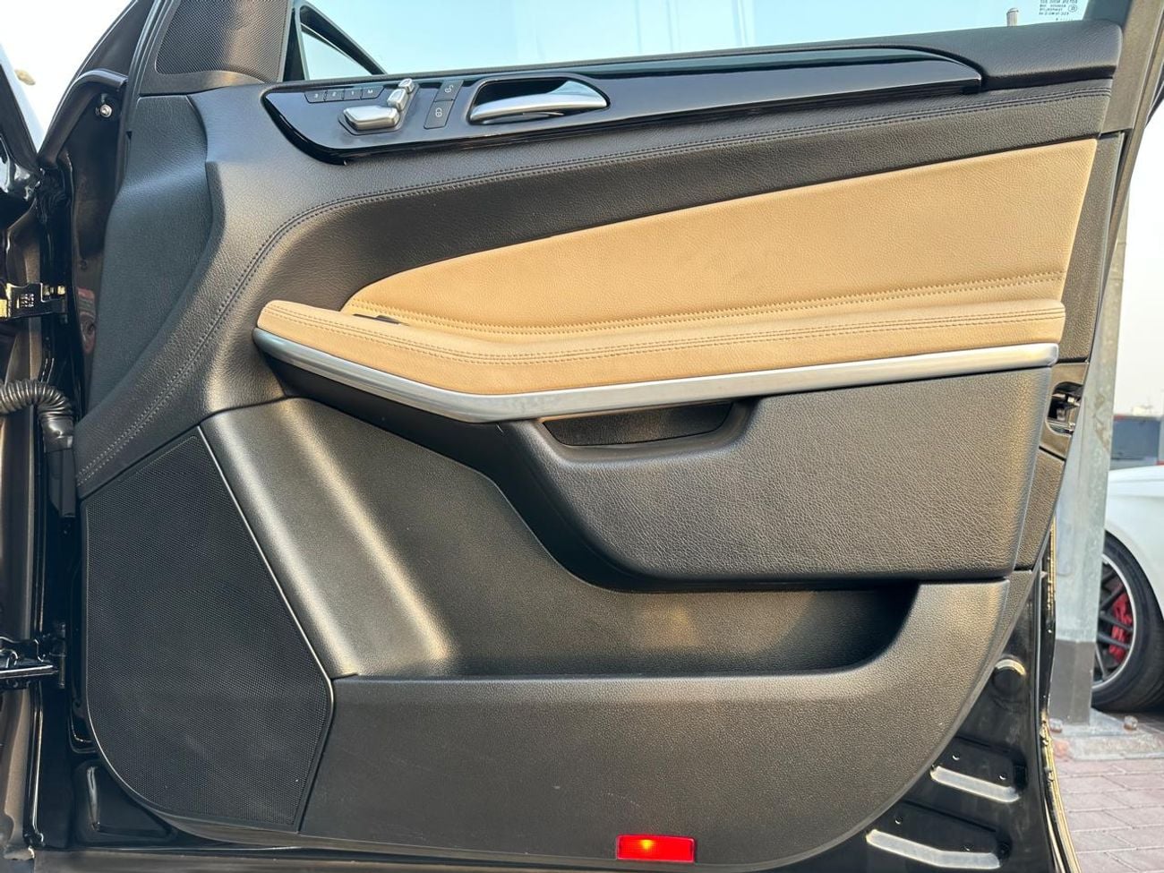 مرسيدس بنز GLS 500 STANDARD