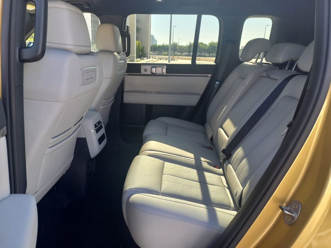 بي واي دي ليوبارد تيتانيوم 7