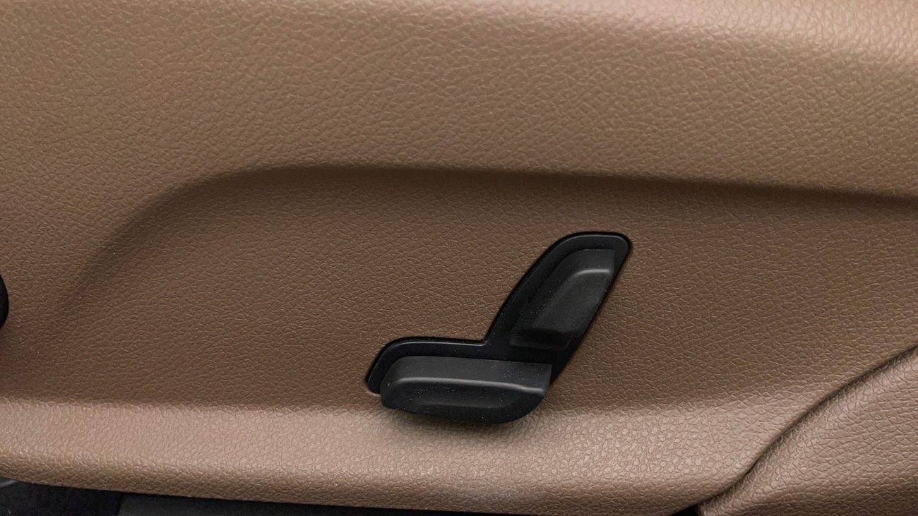 Mercedes-Benz E200 AVANTGARDE 2 | Zero Down Payment | Home Test Drive