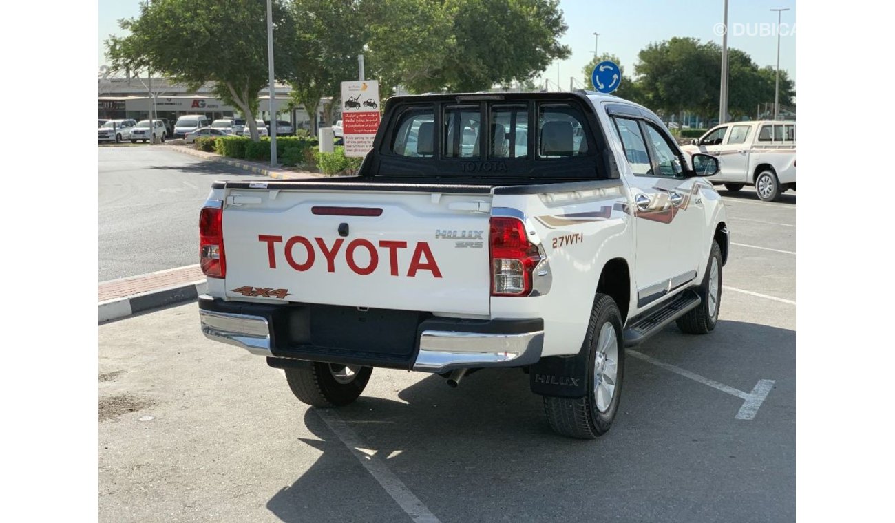 Toyota Hilux Pick Up SR5 4x4 2.7L Gasoline with Chrome Package