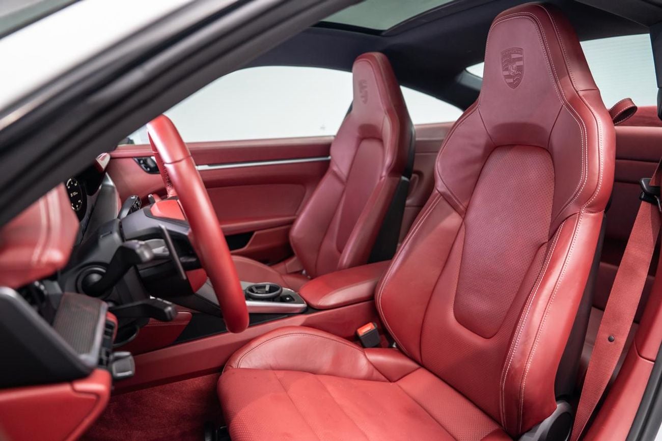 Porsche 911 CARRERA S