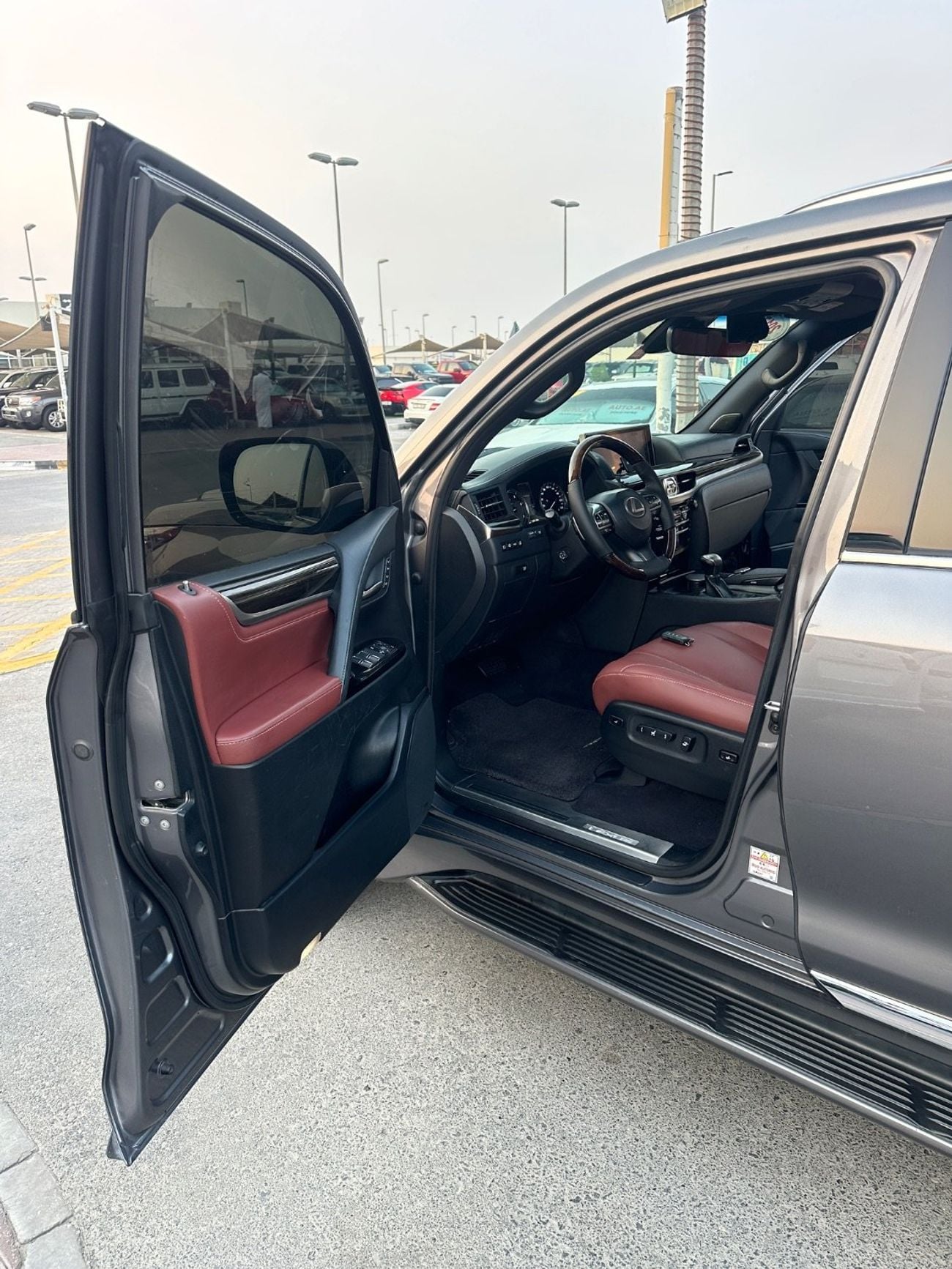 Lexus LX570 PLATINUM