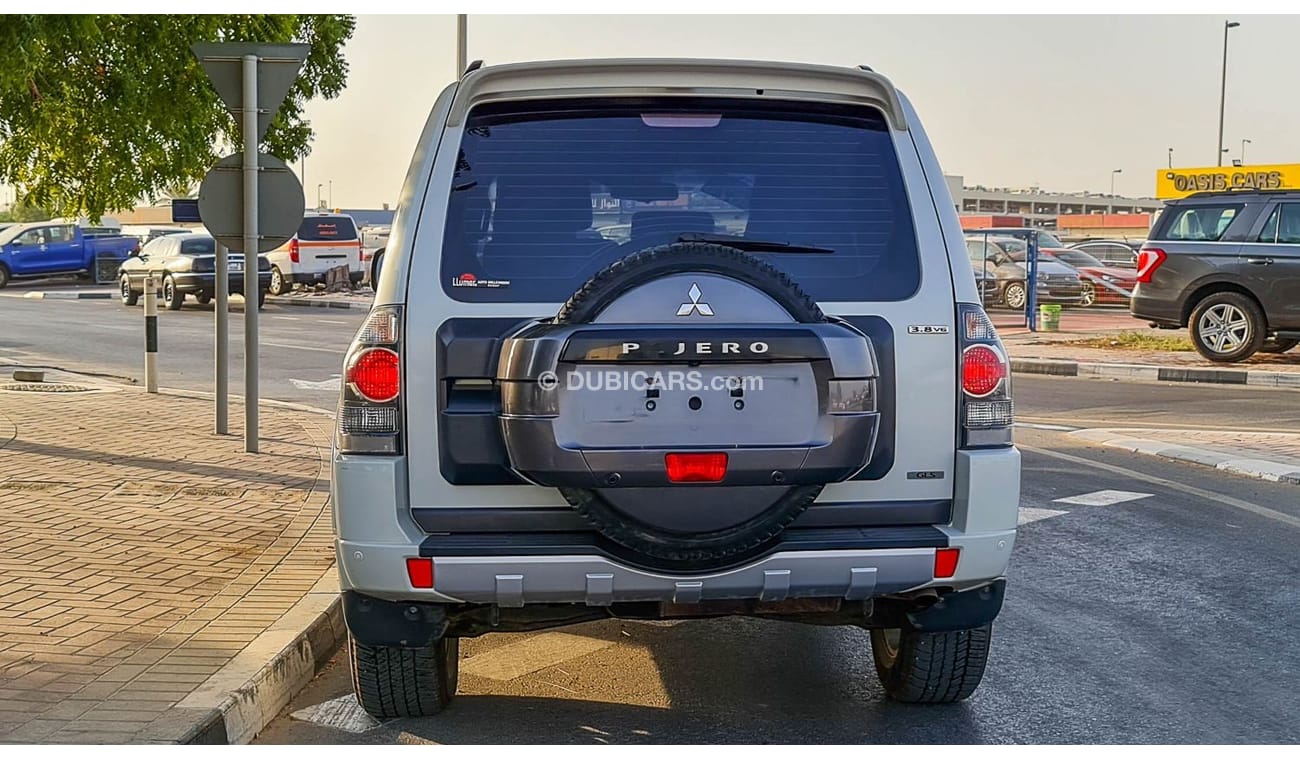 Mitsubishi Pajero SWB 2017 3.8L Agency Warranty Full Service History GCC