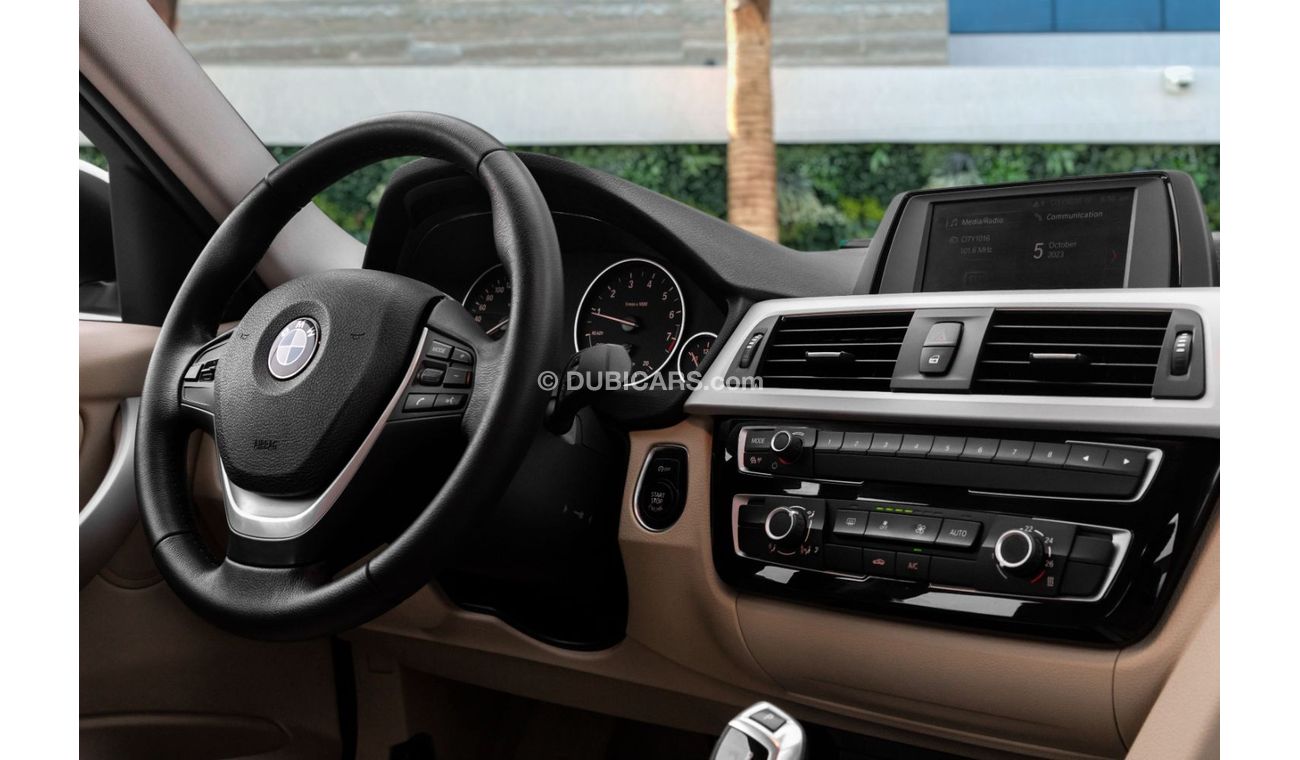 بي أم دبليو 320 320i | 1,665 P.M  | 0% Downpayment | Full BMW History!