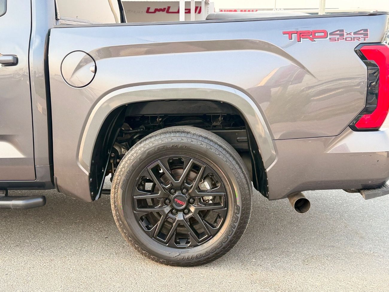 Toyota Tundra CREWMAX TRD SR5 4x4 drive 3.4L