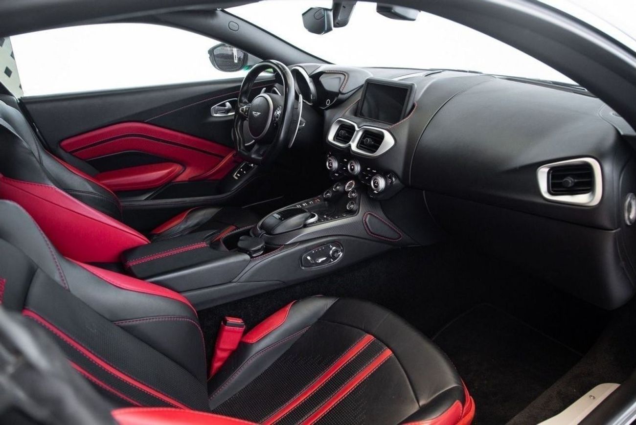 أستون مارتن فانتيج Std