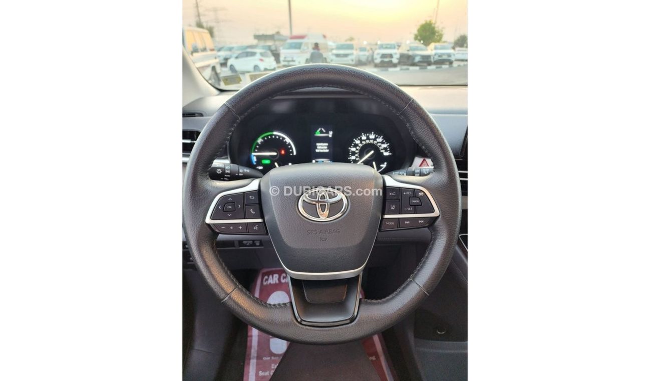 Toyota Sienna Toyota Sienna XLE Hybrid Green Full Option