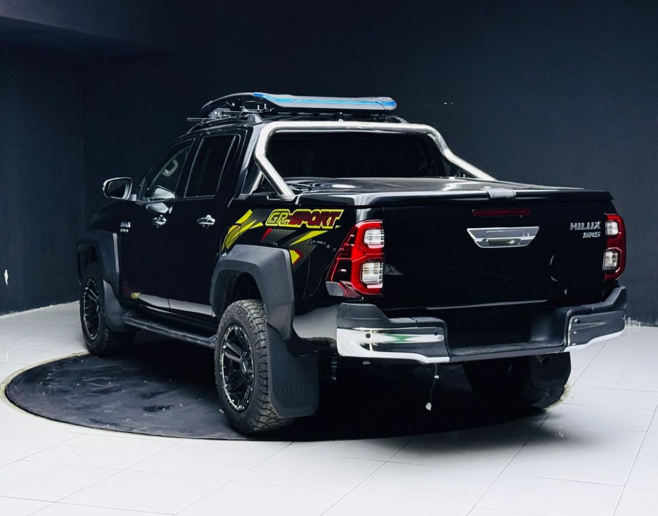 Toyota Hilux Double Cabin full option