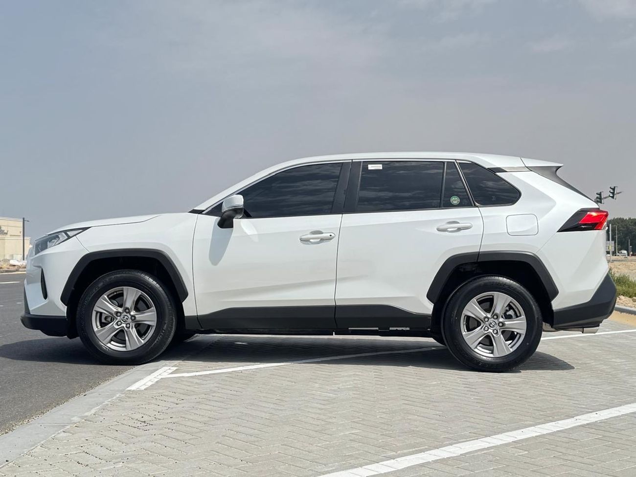 تويوتا راف ٤ Toyota RAV4 2024 GCC . Free accident. Full service history