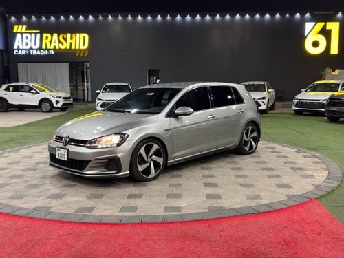 Volkswagen Golf GTI SEL 2.0T