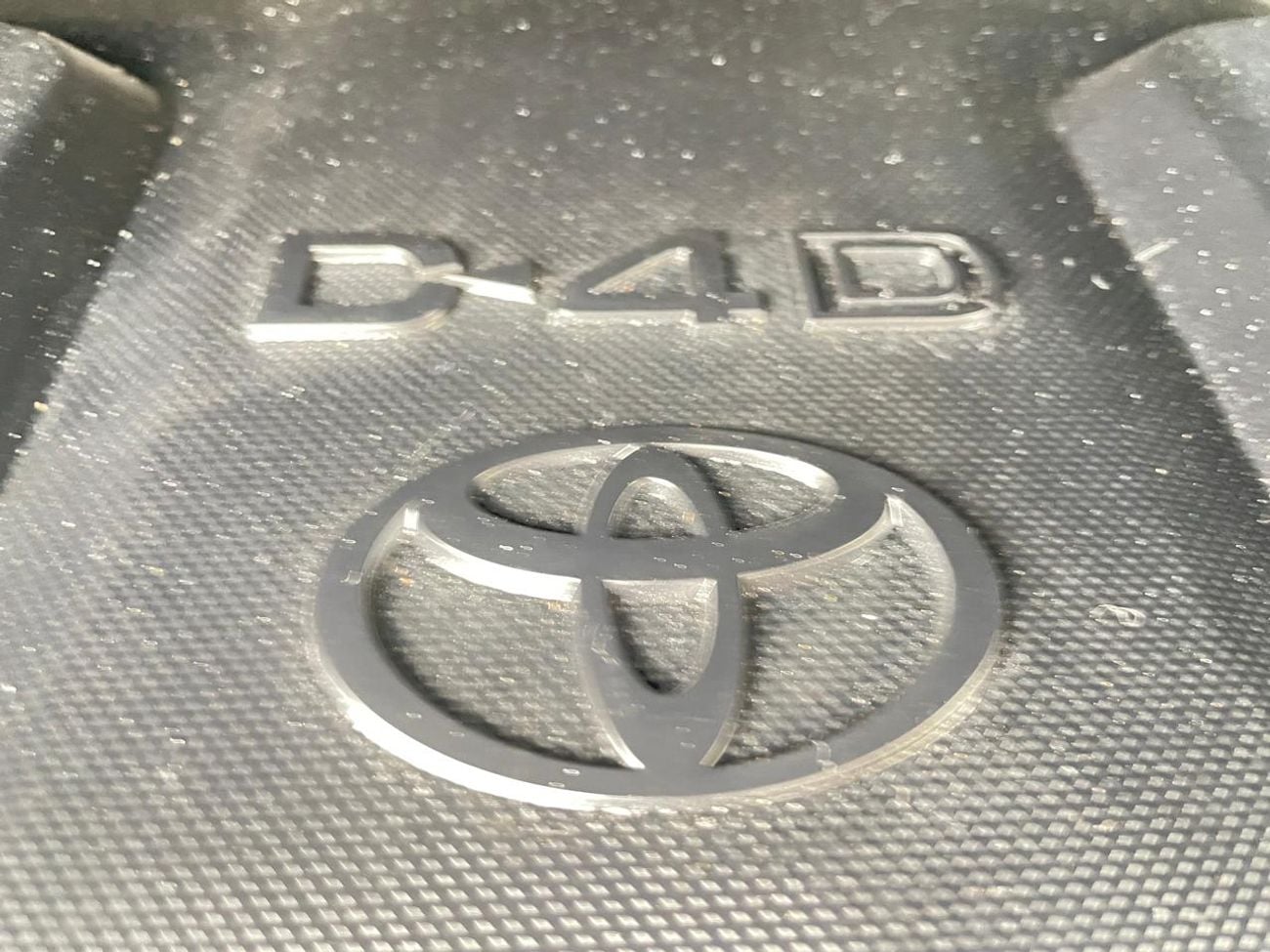 Toyota Hiace DLS - STD ROOF Right Hand Drive