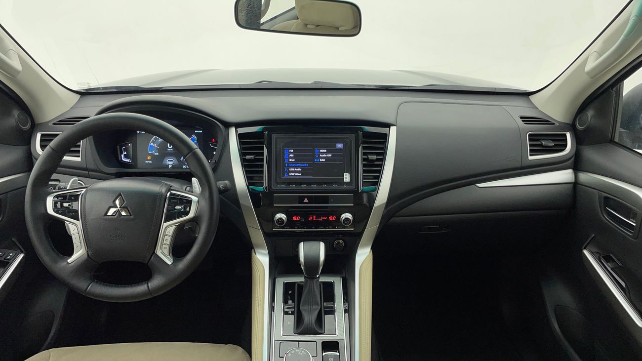 ميتسوبيشي مونتيرو سبورت GLS MID 3 | بدون دفعة مقدمة | اختبار القيادة في المنزل