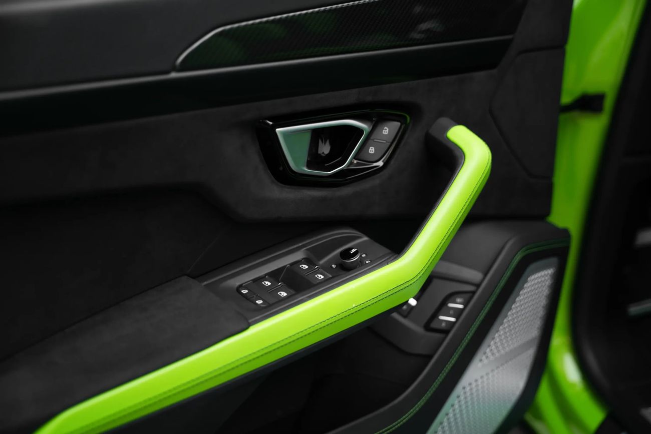 Lamborghini Urus STD