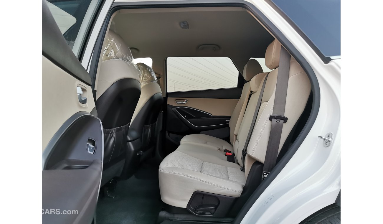 هيونداي سانتا في 3.3L, 18" Rims, Driver Power Seat, Rear Camera, LED Headlights, Fabric Seats, DVD (LOT # 787)