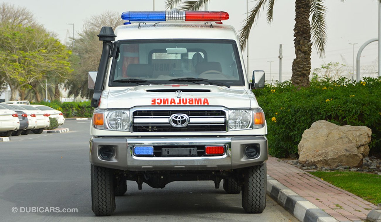 تويوتا لاند كروزر LX78 WITH DIFFERENT AMBULANCE EQUIPMENT AS PER REQUIREMENT