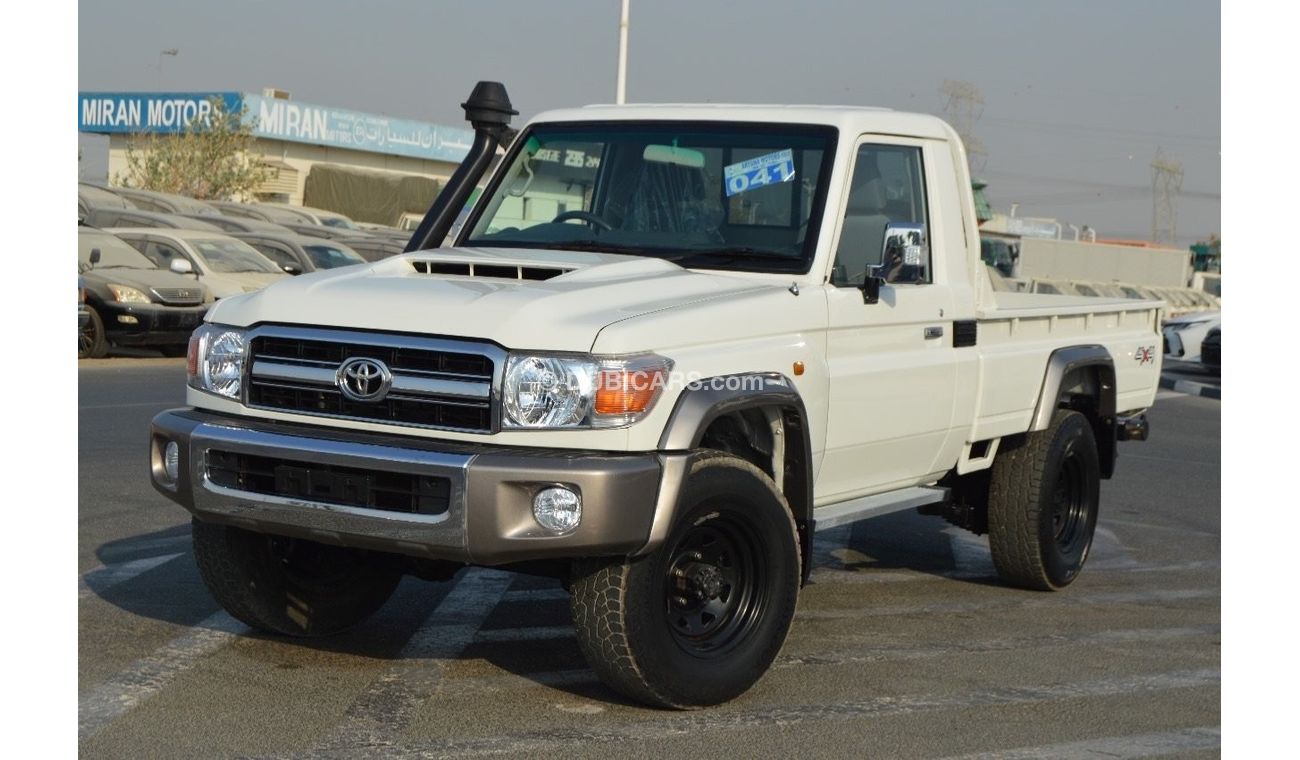 Toyota Land Cruiser Pick Up Full option clean car