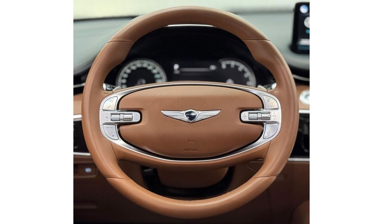جينيسس GV70 Prestige 2023 Genesis GV70, 2028 Genesis Warranty + Service Pack, Fully Loaded, Very Low Kms, GCC