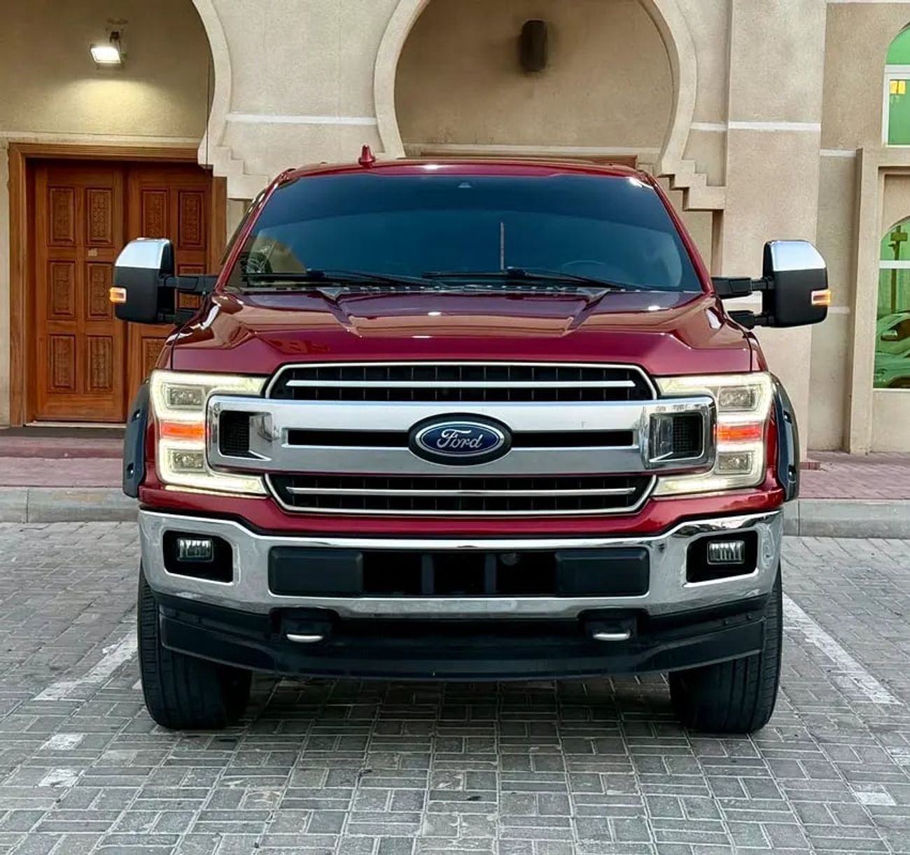 Ford F-150 LARIAT SUPER LUX+SPORTS PK | Canadian Specs فورد فل اوبشن بحالة ممتازة