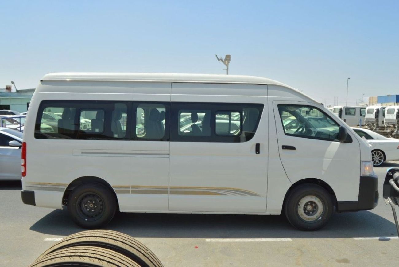 تويوتا هاياس High Roof