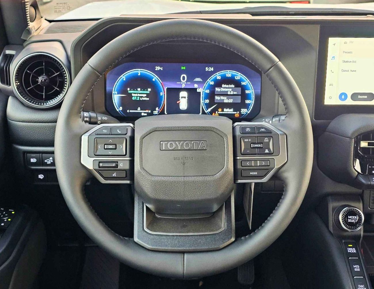 Toyota Prado TURBO LUXURY / 2.8L DIESEL / RADAR / LEATHER WITH MEMORY SEATS / AVS SIDE MOULDING (CODE # PDLX2)